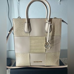 Michael Kors mercer medium-sized handbag